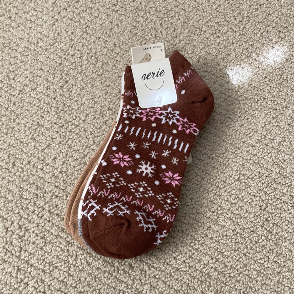 Aerie Women’s Ankle Socks Pack of Three Brown White Tan O/S One Size Cotton NWT